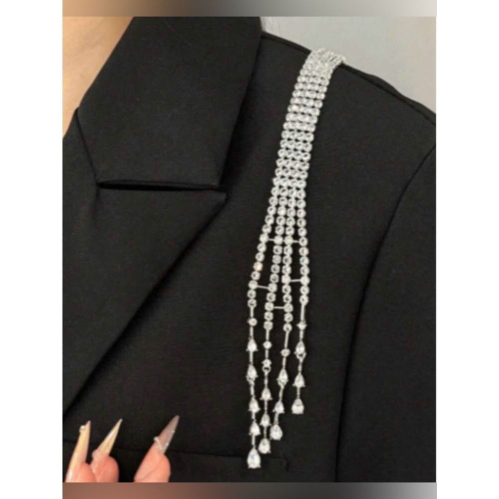 Rhinestone Tassel Shoulder brooch M747